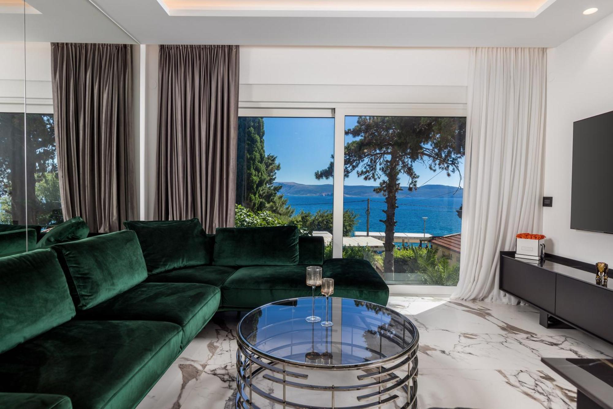 Rocky Beach Rooms Novi Vinodolski Bagian luar foto