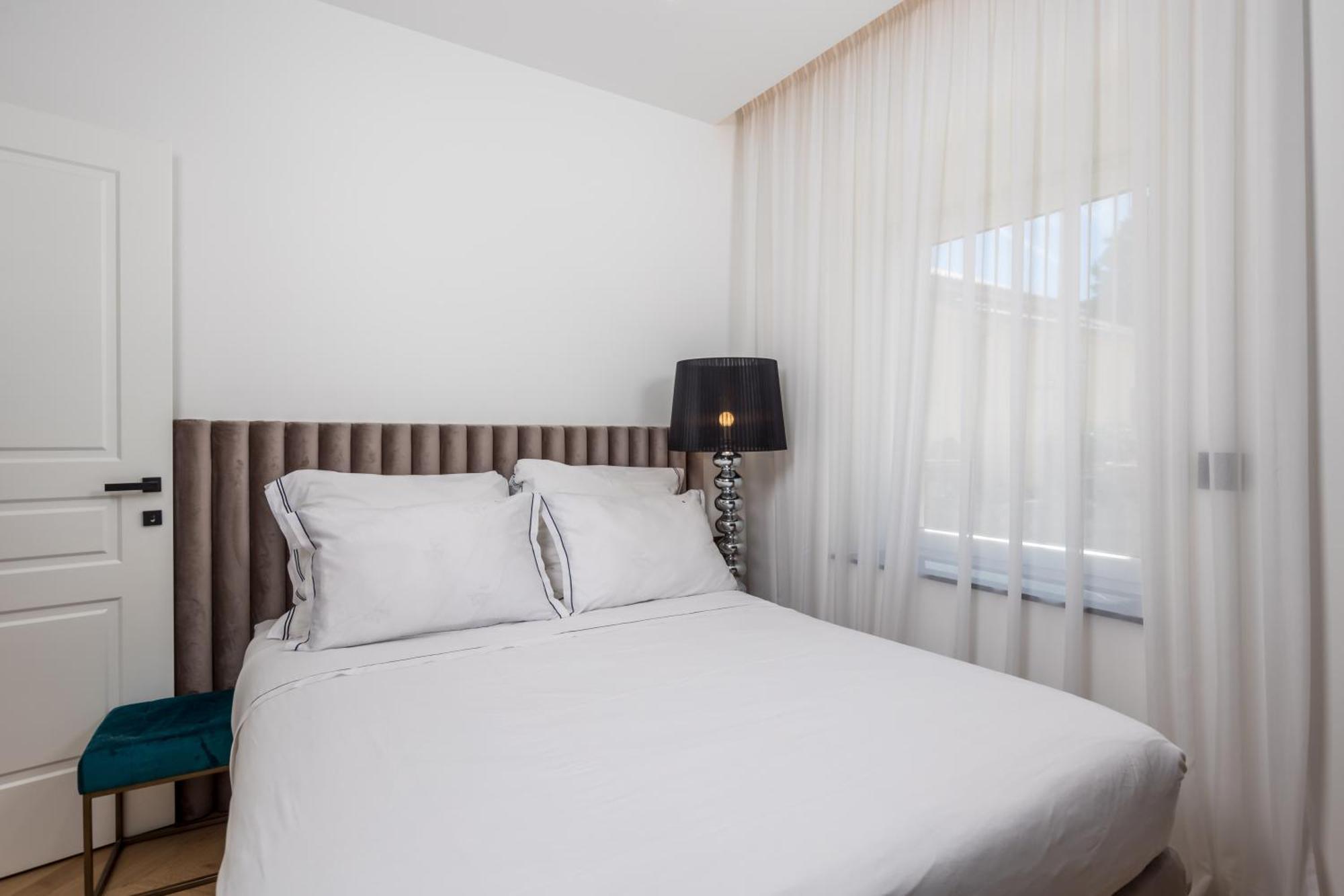Rocky Beach Rooms Novi Vinodolski Bagian luar foto