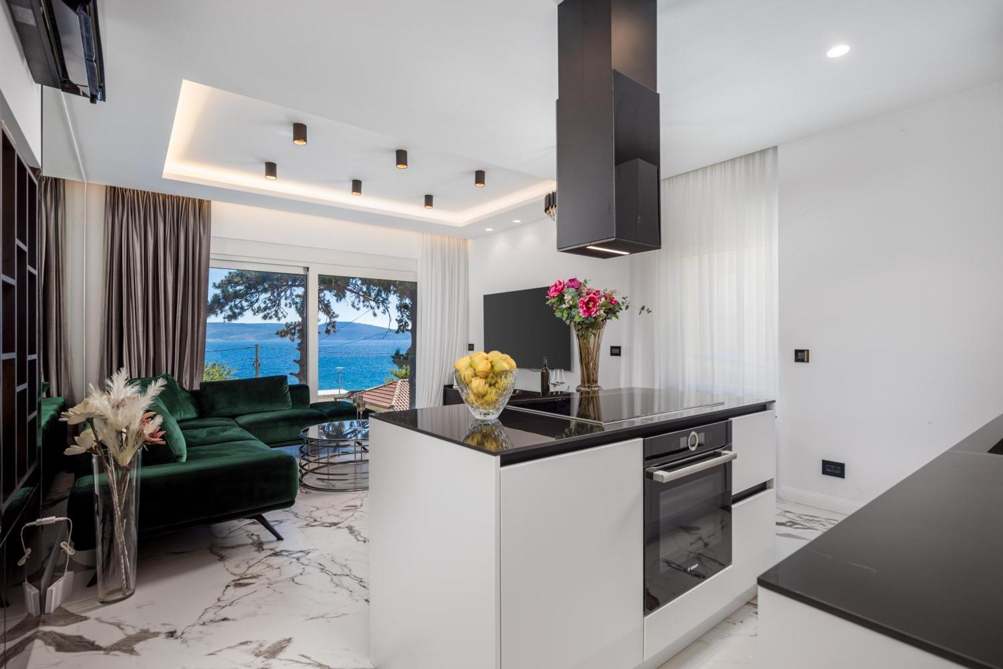 Rocky Beach Rooms Novi Vinodolski Bagian luar foto
