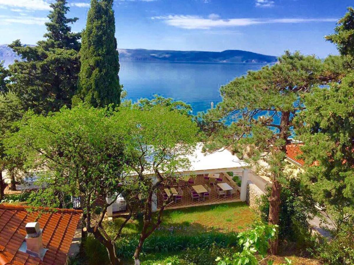 Rocky Beach Rooms Novi Vinodolski Bagian luar foto