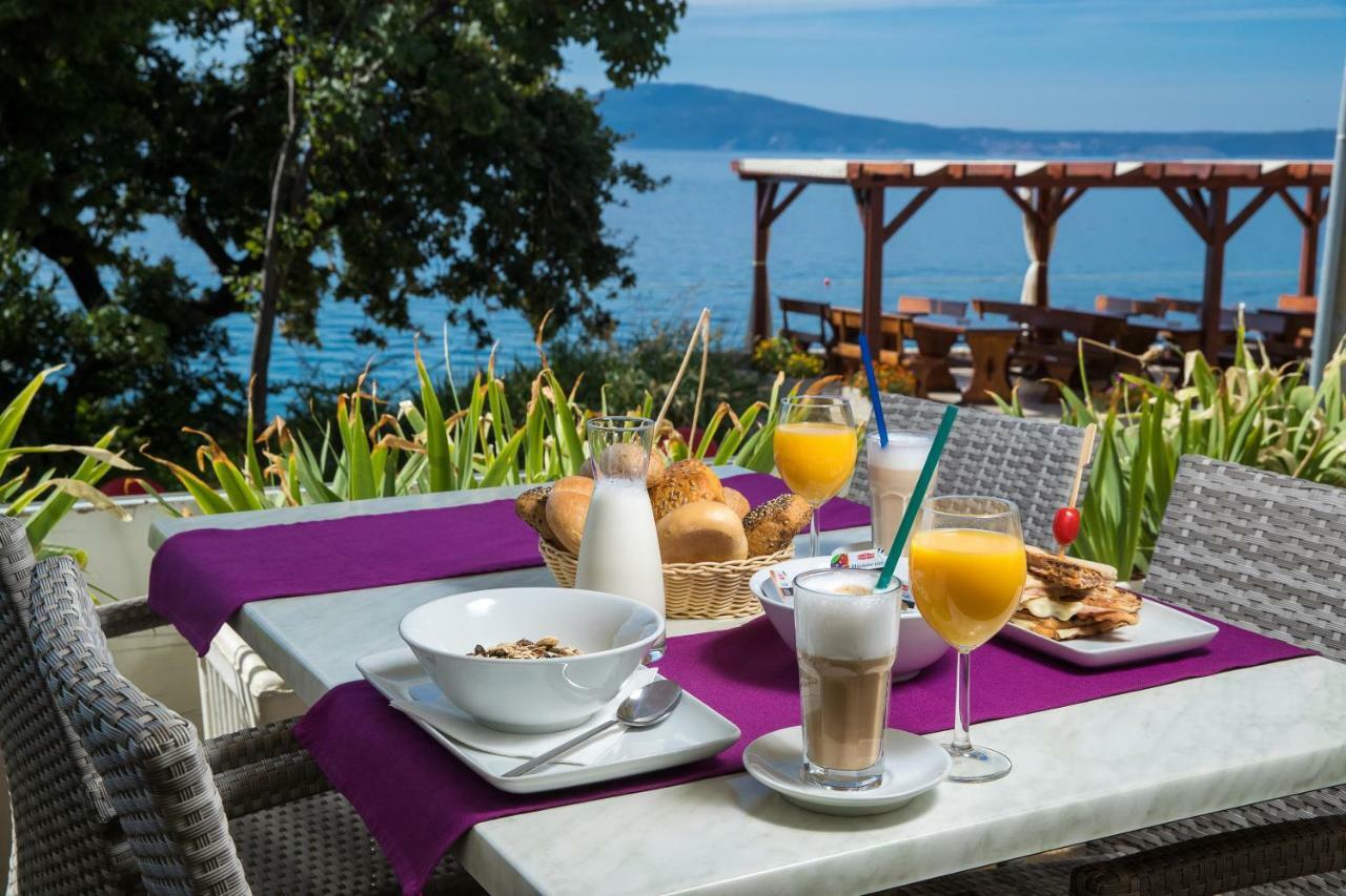 Rocky Beach Rooms Novi Vinodolski Bagian luar foto